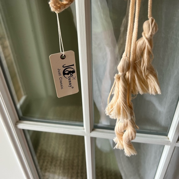 Woven cover up top - Picture 3 of 3